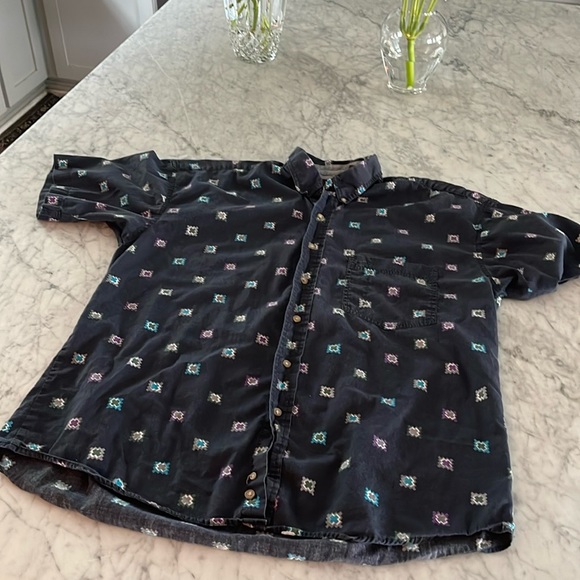 Vintage short sleeve pattern shirt Ms Large - Picture 2 of 11